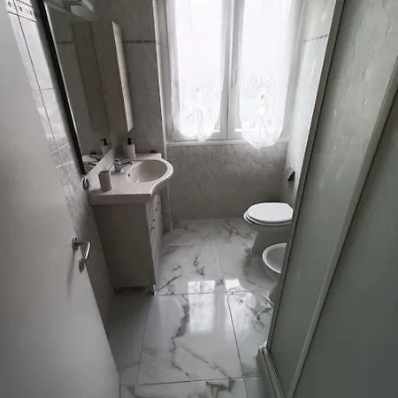 Lägenhet La Casa Di Lila - Con Giardino E Posto Auto Coperto Rapallo