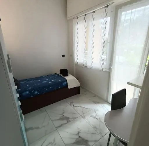 La Casa Di Lila - Con Giardino E Posto Auto Coperto Apartamento *